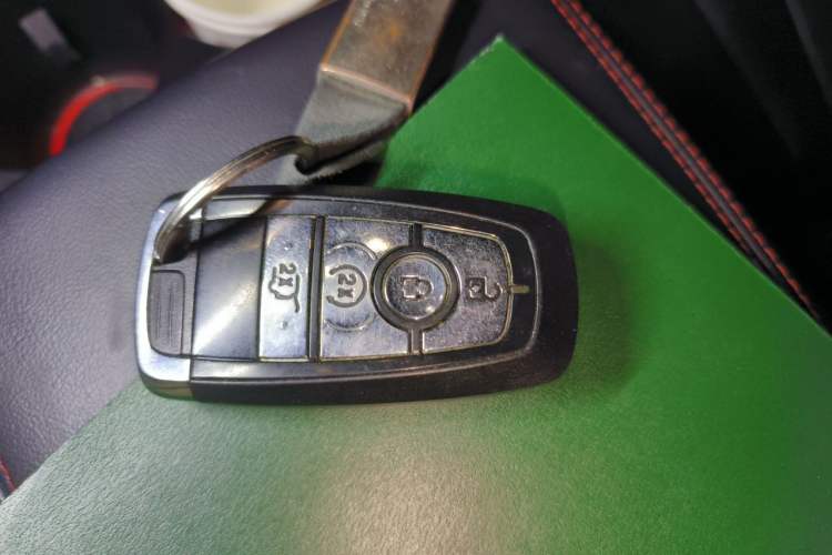 Used Lincoln Nautilus 2021 2.0T Four-Wheel-Drive California Coast Limited Edition Vehicle Key