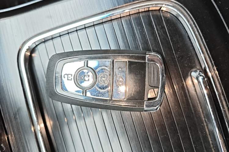 Used Lincoln Nautilus 2021 2.0T Four-Wheel Drive Luxury Edition Vehicle Key