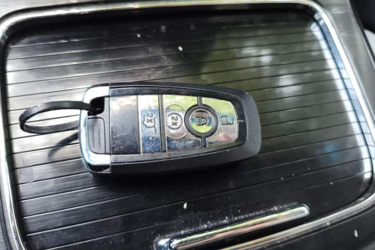 Used Lincoln Nautilus 2021 2.0T Four-Wheel Drive Luxury Edition Vehicle Key