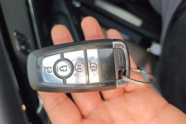 Used Lincoln Nautilus 2021 2.0T Four-Wheel Drive Luxury Edition Vehicle Key