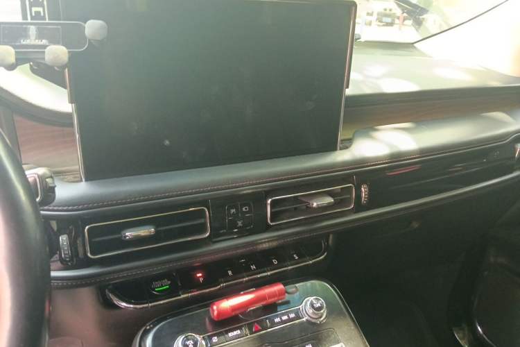Used Lincoln Nautilus 2021 2.0T Four-Wheel Drive Luxury Edition Audio And AC Panel