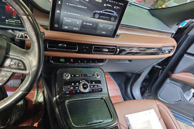 Used Lincoln Nautilus 2021 2.0T Four-Wheel Drive Luxury Edition Audio And AC Panel