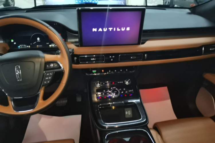 Used Lincoln Nautilus 2021 2.7T Four-Wheel-Drive Presidential Edition Audio And AC Panel