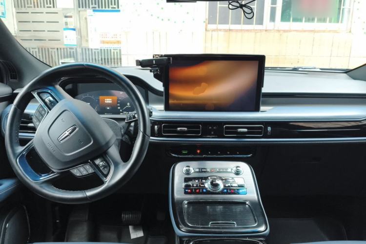 Used Lincoln Nautilus 2021 2.0T Four-Wheel Drive Luxury Edition Center Console