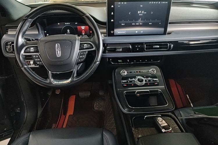 Used Lincoln Nautilus 2021 2.0T Four-Wheel Drive Luxury Edition Center Console