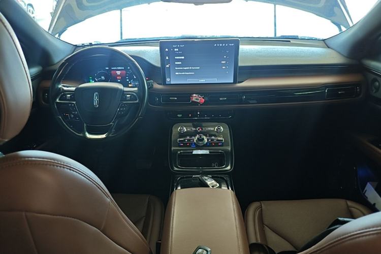 Used Lincoln Nautilus 2021 2.0T Four-Wheel Drive Luxury Edition Center Console