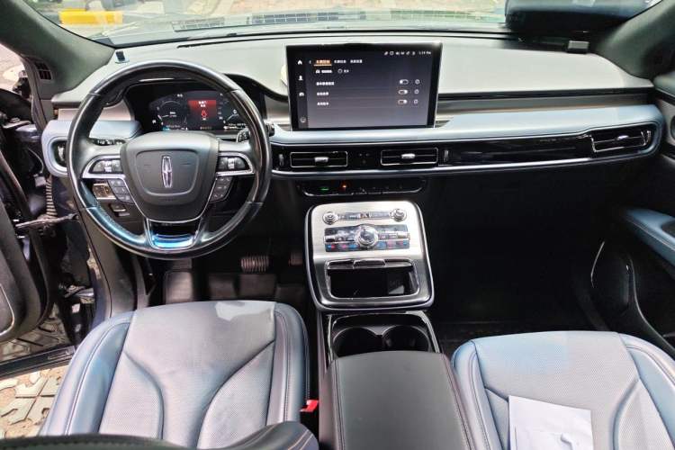 Used Lincoln Nautilus 2021 2.0T Four-Wheel Drive Luxury Edition Center Console
