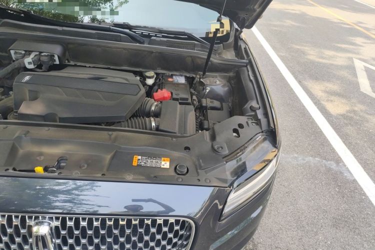 Used Lincoln Nautilus 2021 2.7T Four-Wheel Drive Prestige Edition Engine Bay Left