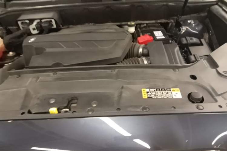 Used Lincoln Nautilus 2021 2.7T Four-Wheel Drive Prestige Edition Engine Bay Left