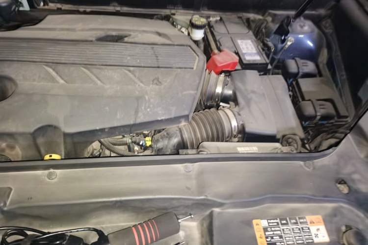 Used Lincoln Nautilus 2021 2.7T Four-Wheel-Drive Presidential Edition Engine Bay Left