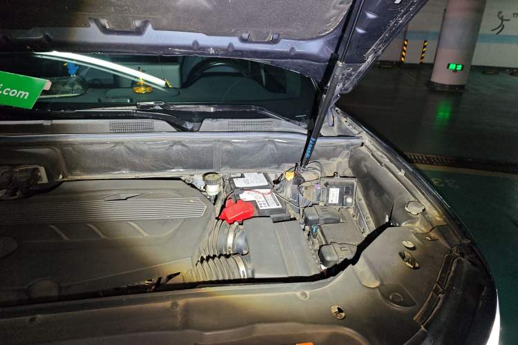 Used Lincoln Nautilus 2021 2.7T Four-Wheel Drive Prestige Edition Engine Bay Left