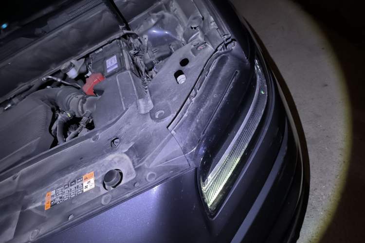 Used Lincoln Nautilus 2021 2.0T Four-Wheel Drive Luxury Edition Engine Bay Left