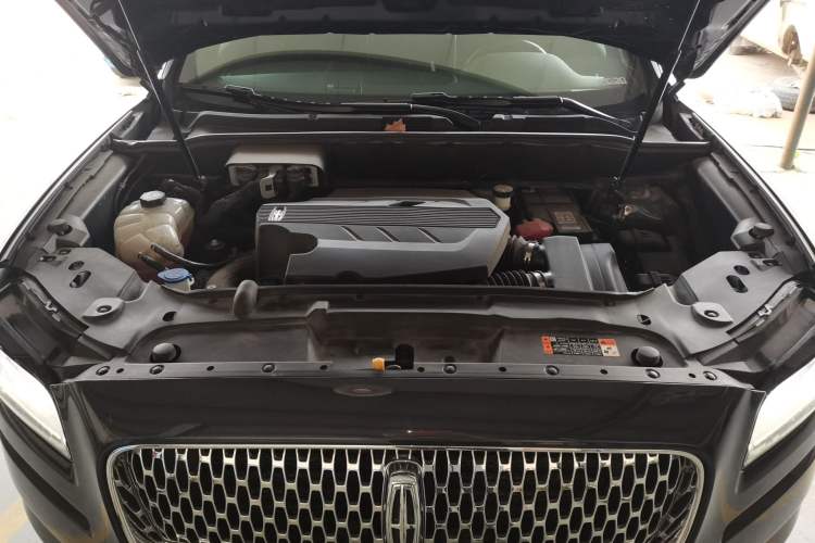 Used Lincoln Nautilus 2021 2.7T Four-Wheel Drive Prestige Edition Engine Bay