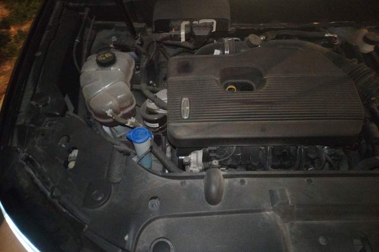 Used Lincoln Nautilus 2021 2.0T Four-Wheel Drive Luxury Edition Engine Bay Right