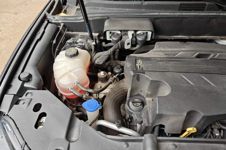 Used Lincoln Nautilus 2021 2.7T Four-Wheel Drive Prestige Edition Engine Bay Right