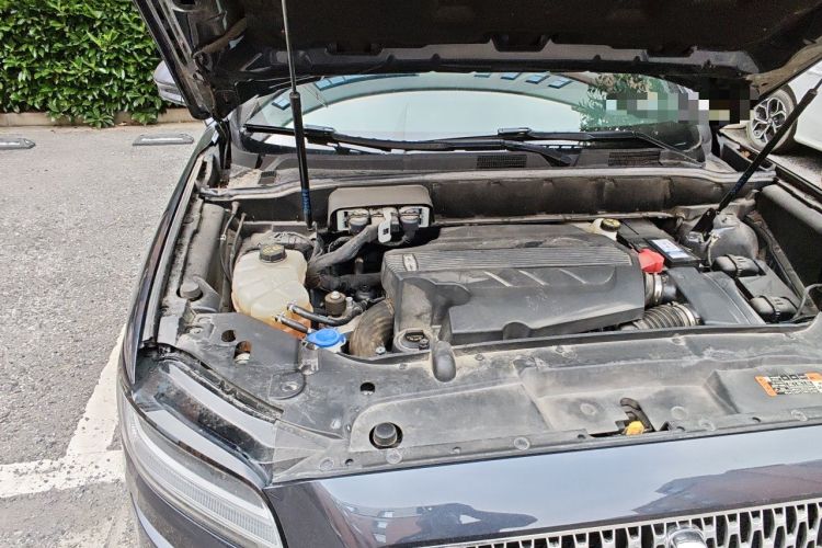 Used Lincoln Nautilus 2021 2.7T Four-Wheel Drive Prestige Edition Engine Bay Right