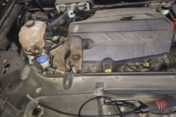Used Lincoln Nautilus 2021 2.7T Four-Wheel-Drive Presidential Edition Engine Bay Right
