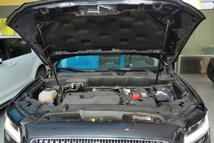 Used Lincoln Nautilus 2021 2.0T Four-Wheel Drive Luxury Edition Engine Bay
