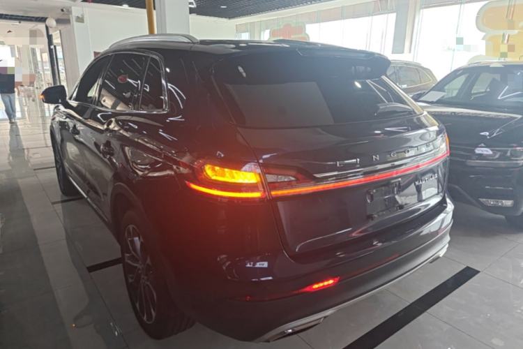 Used Lincoln Nautilus 2021 2.0T Four-Wheel Drive Luxury Edition Exterior 2