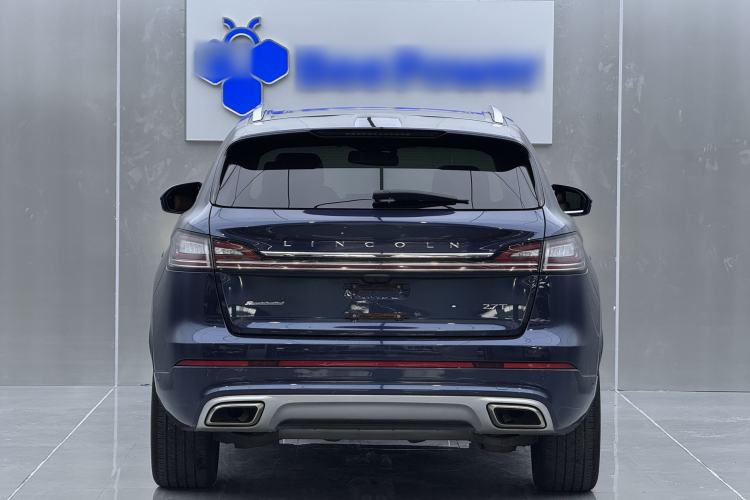 Used Lincoln Nautilus 2021 2.7T Four-Wheel-Drive Presidential Edition Exterior 2