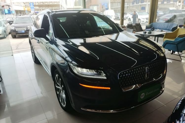 Used Lincoln Nautilus 2021 2.0T Four-Wheel Drive Luxury Edition Front Right 45 Deg