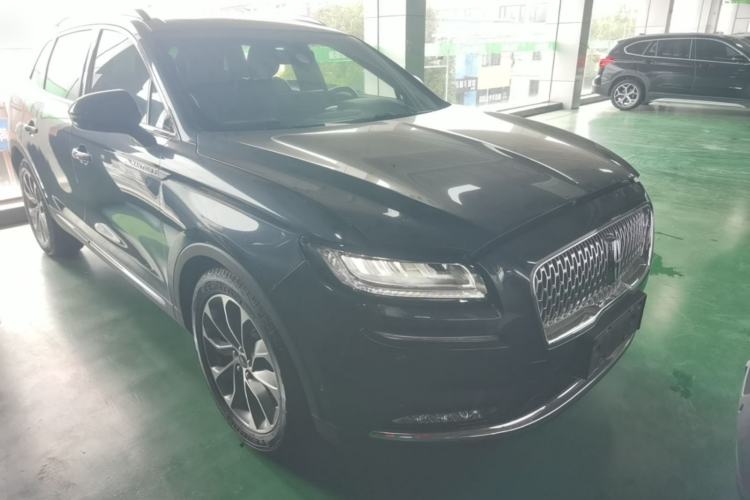 Used Lincoln Nautilus 2021 2.0T Four-Wheel Drive Luxury Edition Front Right 45 Deg