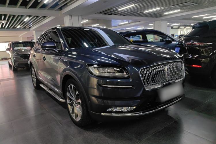 Used Lincoln Nautilus 2021 2.0T Four-Wheel Drive Luxury Edition Front Right 45 Deg