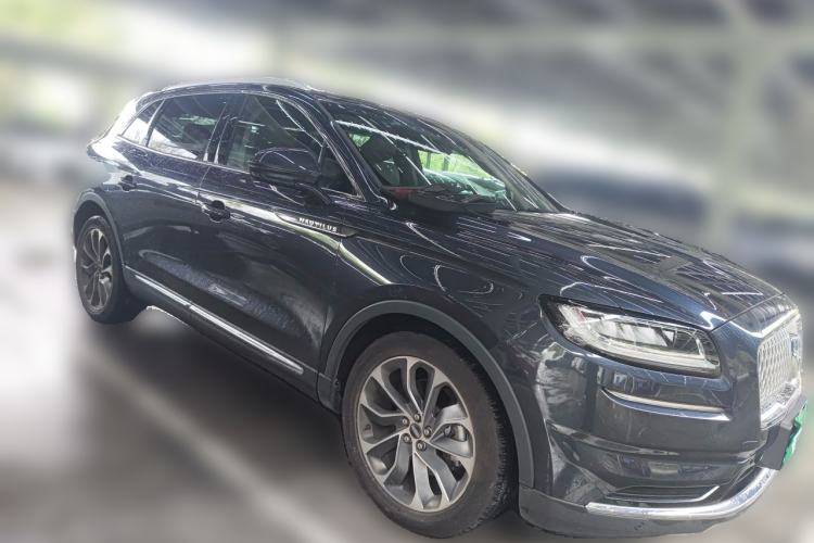 Used Lincoln Nautilus 2021 2.0T Four-Wheel Drive Luxury Edition Front Right 45 Deg