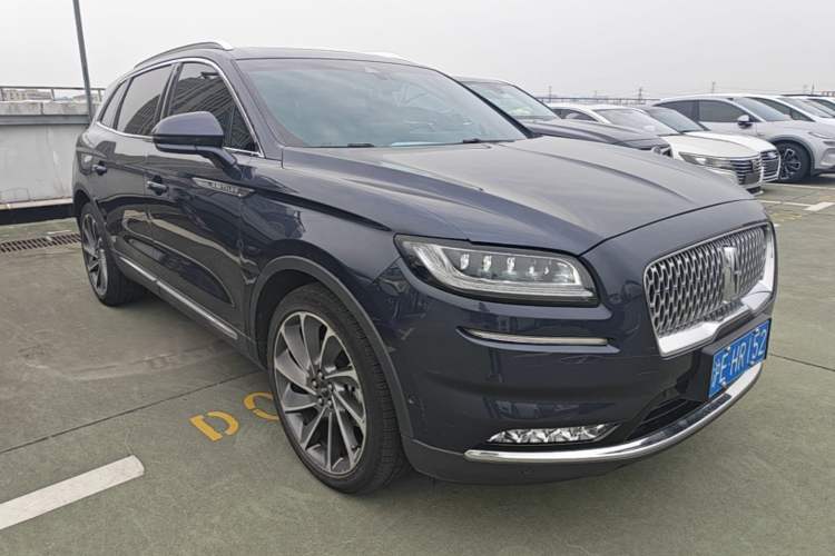 Used Lincoln Nautilus 2021 2.7T Four-Wheel Drive Prestige Edition Front Right 45 Deg