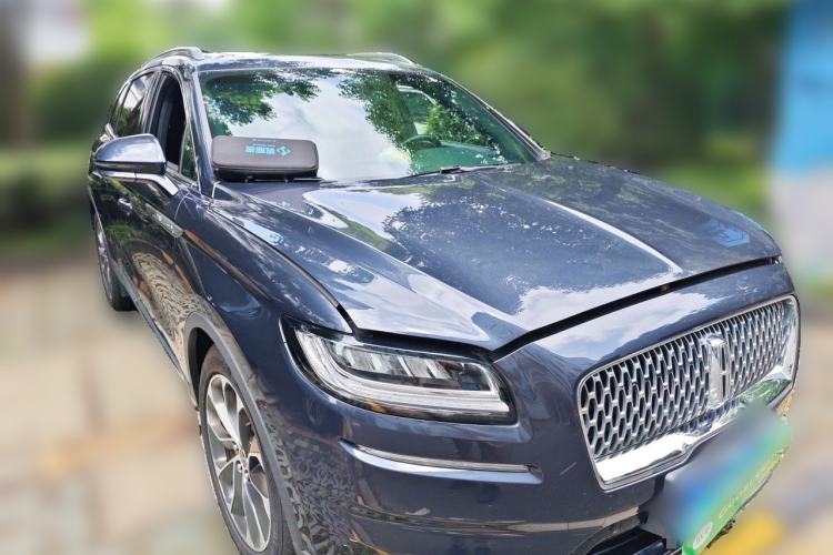 Used Lincoln Nautilus 2021 2.0T Four-Wheel Drive Luxury Edition Front Right 45 Deg