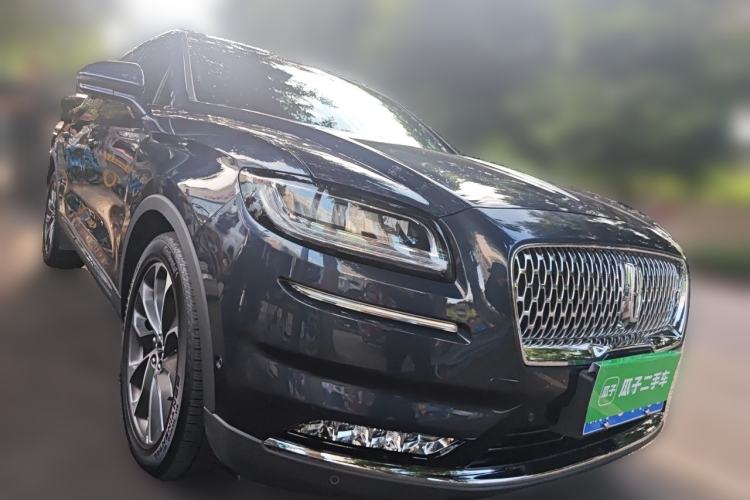 Used Lincoln Nautilus 2021 2.0T Four-Wheel Drive Luxury Edition Front Right 45 Deg