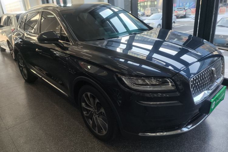 Used Lincoln Nautilus 2021 2.0T Four-Wheel Drive Luxury Edition Front Right 45 Deg