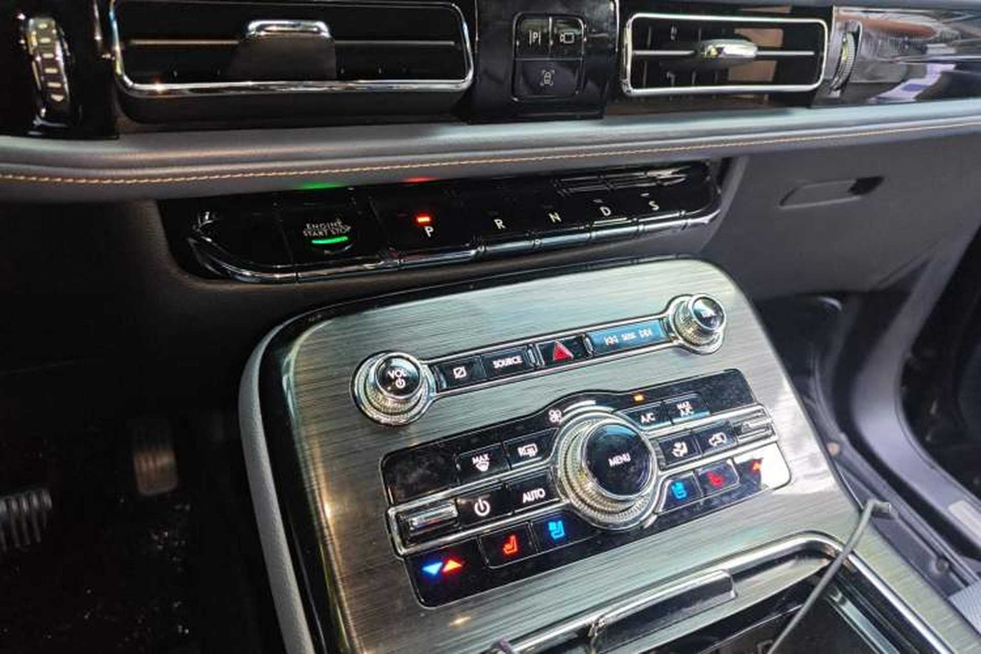 Used Lincoln Nautilus 2021 2.0T Four-Wheel Drive Luxury Edition Gear Lever