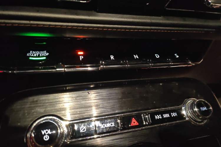 Used Lincoln Nautilus 2021 2.0T Four-Wheel Drive Luxury Edition Gear Lever