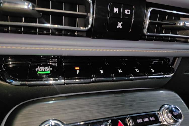 Used Lincoln Nautilus 2021 2.0T Four-Wheel Drive Luxury Edition Gear Lever