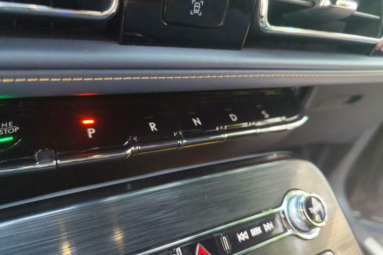 Used Lincoln Nautilus 2021 2.7T Four-Wheel Drive Prestige Edition Gear Lever