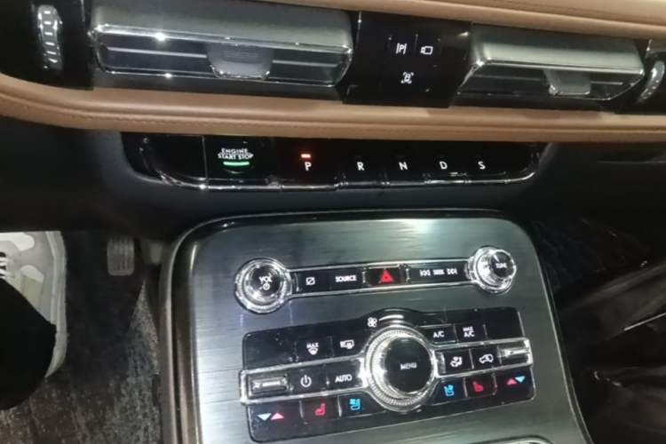 Used Lincoln Nautilus 2021 2.7T Four-Wheel Drive Prestige Edition Gear Lever