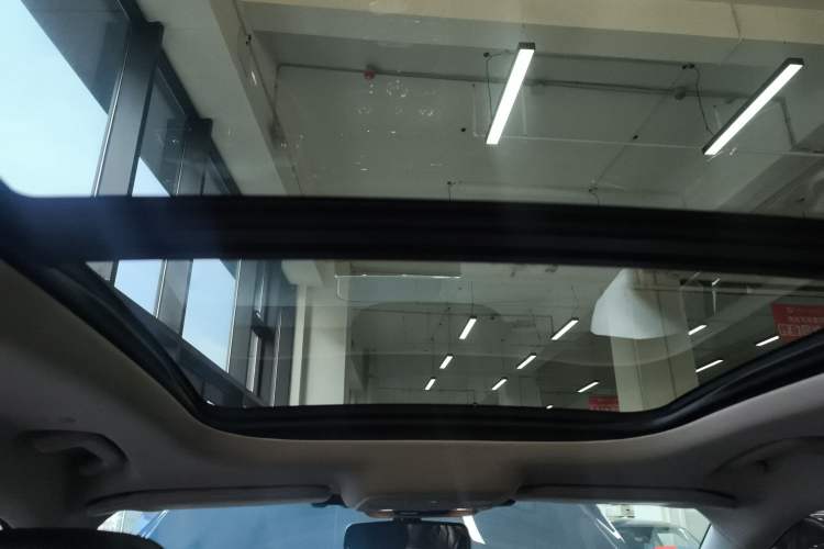 Used Lincoln Nautilus 2021 2.0T Four-Wheel Drive Luxury Edition Headliner