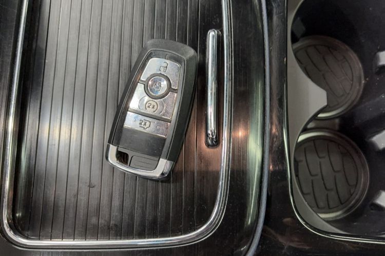 Used Lincoln Nautilus 2021 2.0T Four-Wheel Drive Luxury Edition Interior 1