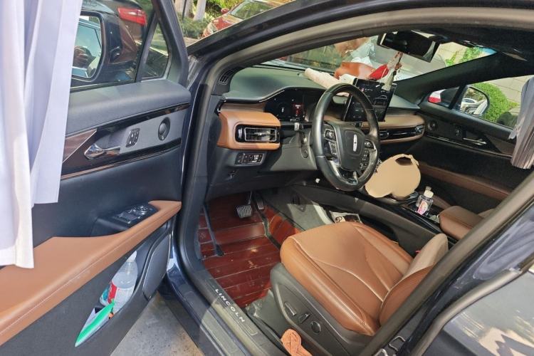 Used Lincoln Nautilus 2021 2.0T Four-Wheel Drive Luxury Edition Interior 3