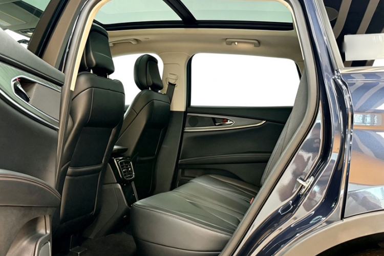 Used Lincoln Nautilus 2021 2.0T Four-Wheel Drive Luxury Edition Interior 3