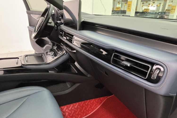 Used Lincoln Nautilus 2021 2.0T Four-Wheel Drive Luxury Edition Interior 5