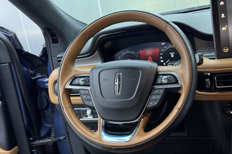 Used Lincoln Nautilus 2021 2.7T Four-Wheel-Drive Presidential Edition Interior 5