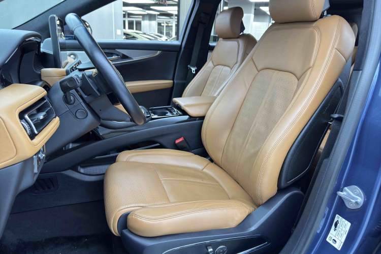 Used Lincoln Nautilus 2021 2.7T Four-Wheel-Drive Presidential Edition Interior 9