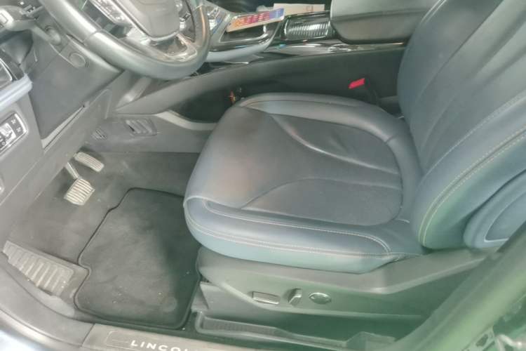 Used Lincoln Nautilus 2021 2.0T Four-Wheel Drive Luxury Edition Left Front Seat