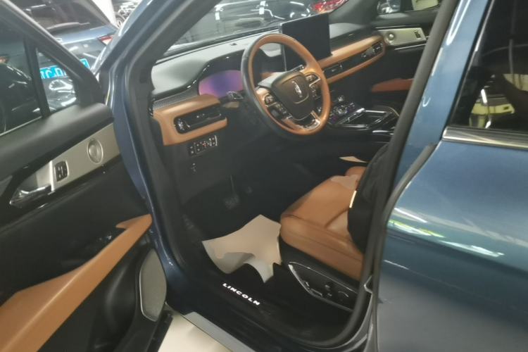 Used Lincoln Nautilus 2021 2.7T Four-Wheel-Drive Presidential Edition Left Front Seat