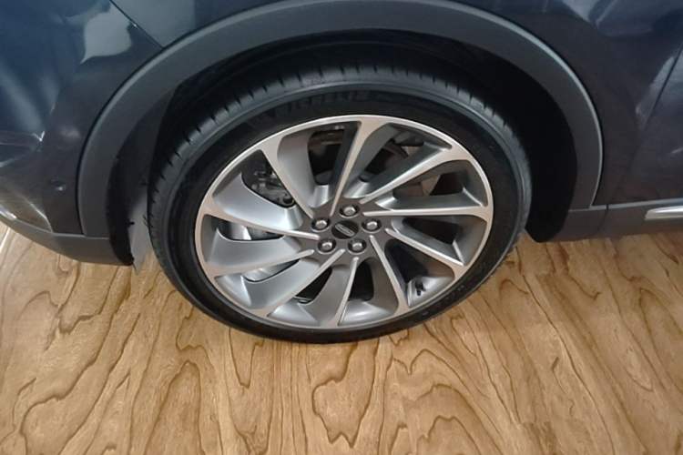 Used Lincoln Nautilus 2021 2.7T Four-Wheel Drive Prestige Edition Left Front Wheel Hub
