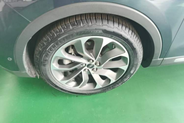 Used Lincoln Nautilus 2021 2.0T Four-Wheel Drive Luxury Edition Left Front Wheel Hub