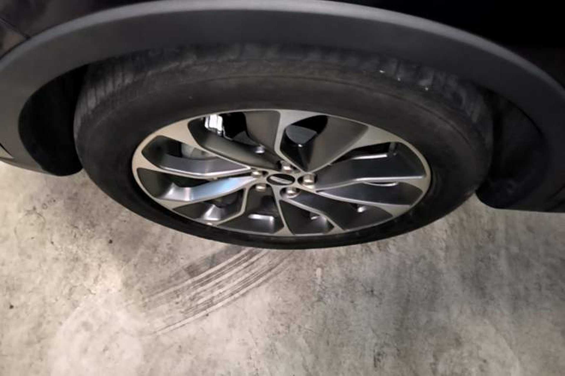 Used Lincoln Nautilus 2021 2.0T Four-Wheel Drive Luxury Edition Left Front Wheel Hub