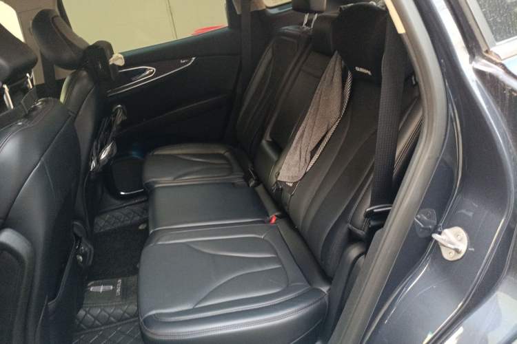 Used Lincoln Nautilus 2021 2.0T Four-Wheel Drive Luxury Edition Left Rear Seat